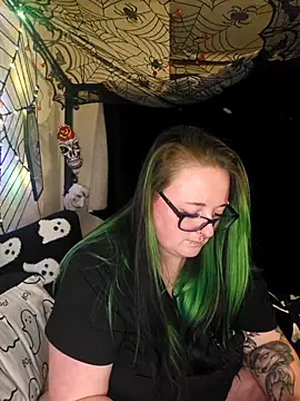 Bunny Cummings online show from 10.19.25