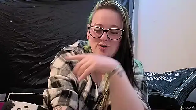 Bunny Cummings online show from 04.21.26