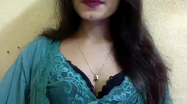 Snapshot of krati74 chatting on 12.24.24 krati74 online show from 12.24.24