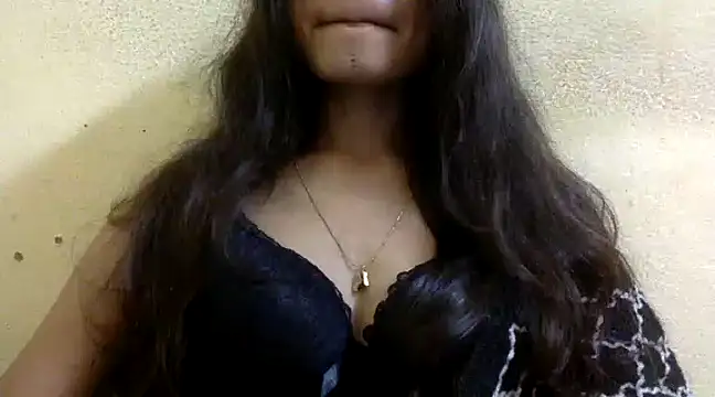 Snapshot of krati74 chatting on 12.24.24 krati74 online show from 12.24.24