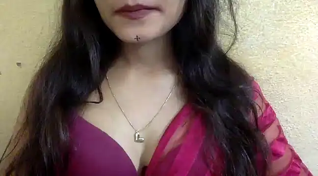 Snapshot of krati74 chatting on 01.13.25 krati74 online show from 01.13.25