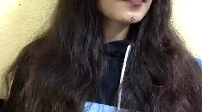 Snapshot of krati74 chatting on 01.21.25 krati74 online show from 01.21.25