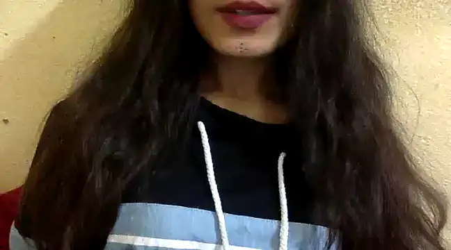 Snapshot of krati74 chatting on 01.29.25 krati74 online show from 01.29.25