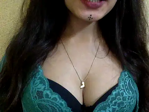 Snapshot of krati74 chatting on 02.09.25 krati74 online show from 02.09.25