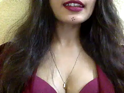 Snapshot of krati74 chatting on 02.14.25 krati74 online show from 02.14.25