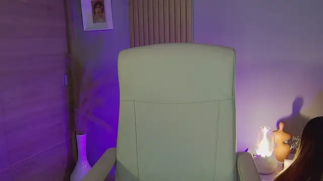 Alessia-miller  online show from 01.03.25