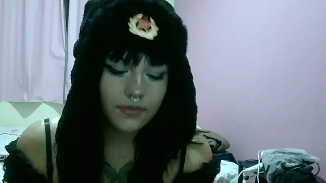 Snapshot of belletotosa chatting on 04.25.26 belletotosa online show from 04.25.26
