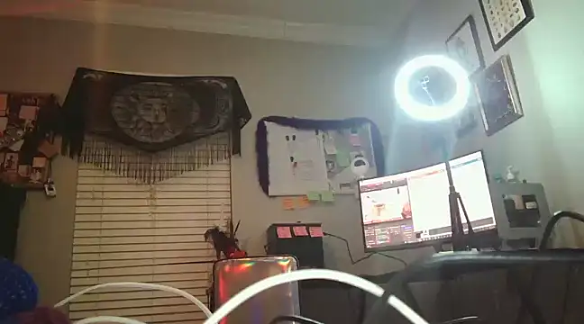 Lyrann89 online show from 01.26.25