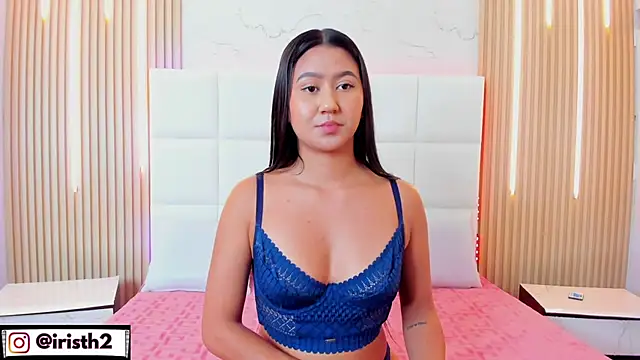 Iris Thompson  online show from 10.25.25