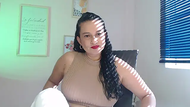 Snapshot of lucy_diiaz chatting on 01.25.25 lucy diiaz online show from 01.25.25
