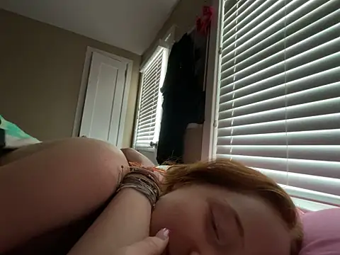 gingerbabe18 online show from 09.21.25