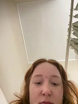 Snapshot of gingerbabe18 chatting on 02.21.26 gingerbabe18 online show from 02.21.26