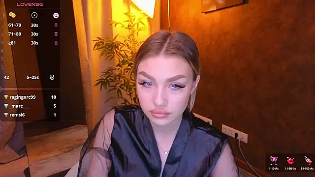 Snapshot of Ella_Milla chatting on 01.09.25 Ella Milla online show from 01.09.25