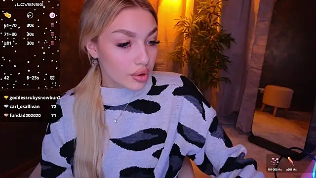 Snapshot of Ella_Milla chatting on 01.21.25 Ella Milla online show from 01.21.25