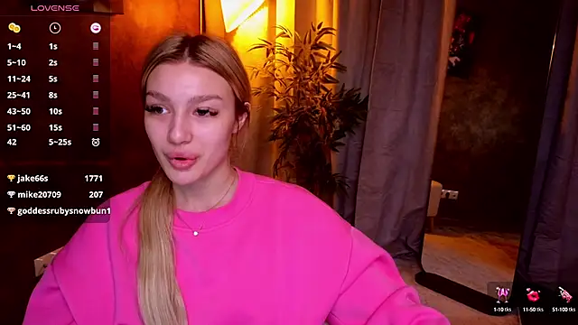 Snapshot of Ella_Milla chatting on 01.23.25 Ella Milla online show from 01.23.25