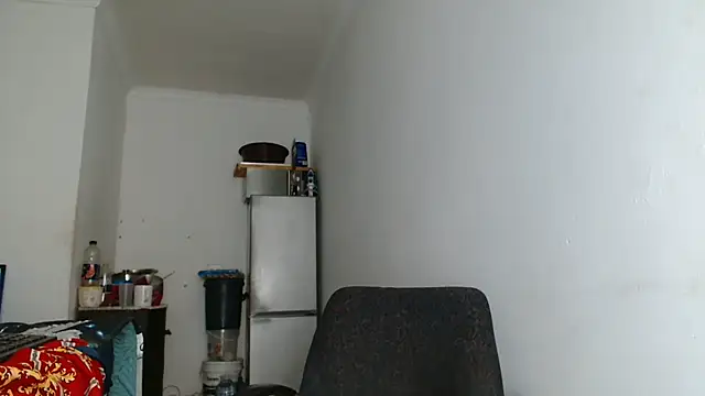 Snapshot of Hugetittiesxx2 chatting on 02.18.26 Hugetittiesxx2 online show from 02.18.26