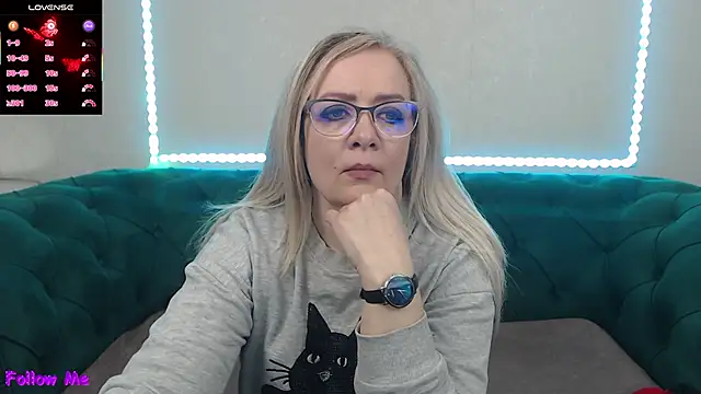 IvanaCharm online show from 04.25.26