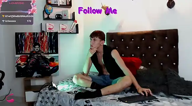 flowers18 online show from 02.26.25