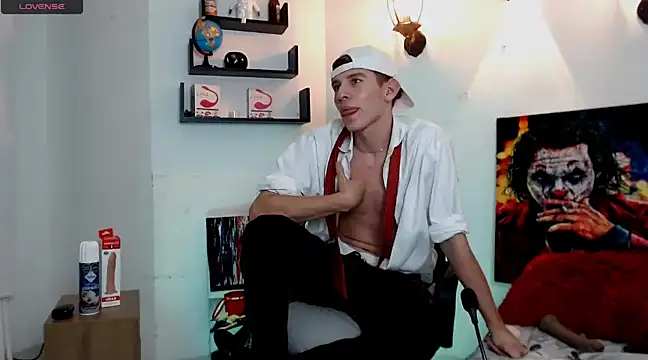 flowers18 online show from 03.04.25