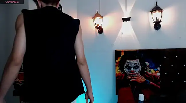 flowers18 online show from 03.05.25