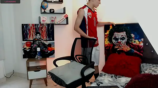 flowers18 online show from 03.12.25