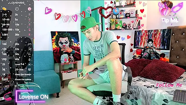 flowers18 online show from 09.17.25