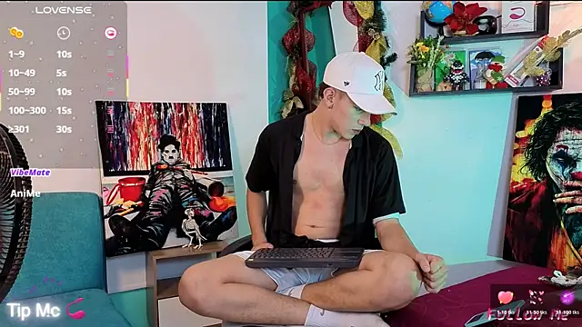 flowers18 online show from 12.21.25