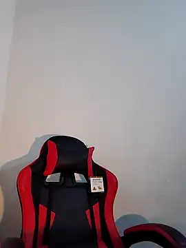 Snapshot of Celeste_camila18 chatting on 09.08.25 Celeste camila18 online show from 09.08.25