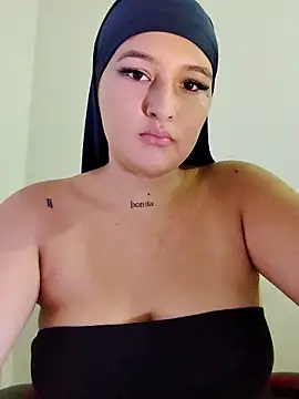 Snapshot of Celeste_camila18 chatting on 09.15.25 Celeste camila18 online show from 09.15.25