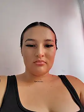 Snapshot of Celeste_camila18 chatting on 09.17.25 Celeste camila18 online show from 09.17.25