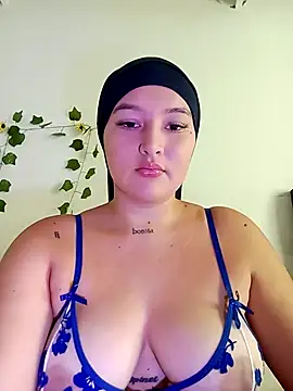 Snapshot of Celeste_camila18 chatting on 09.27.25 Celeste camila18 online show from 09.27.25