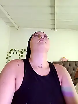 Snapshot of Celeste_camila18 chatting on 10.13.25 Celeste camila18 online show from 10.13.25