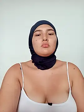 Snapshot of Celeste_camila18 chatting on 11.20.25 Celeste camila18 online show from 11.20.25