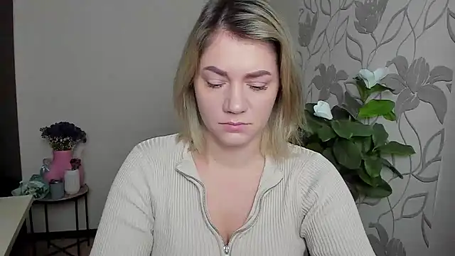 MariaSttone online show from 10.28.25