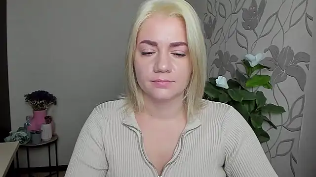 MariaSttone online show from 11.06.25