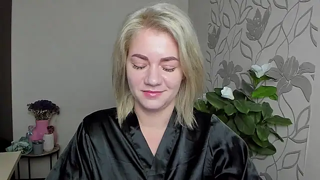 MariaSttone online show from 11.14.25