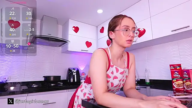 Snapshot of nicollefiorett chatting on 02.15.26 nicollefiorett online show from 02.15.26