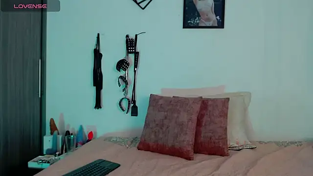 Alisson Beckett online show from 02.21.25