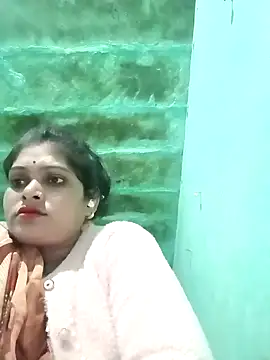 Snapshot of Chandni chatting on 01.19.25 Chandni online show from 01.19.25