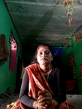 Snapshot of Chandni chatting on 02.03.25 Chandni online show from 02.03.25