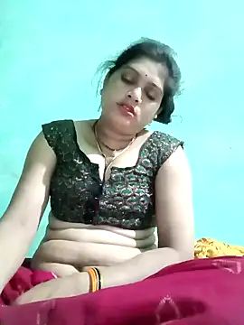 Snapshot of Chandni chatting on 02.04.25 Chandni online show from 02.04.25