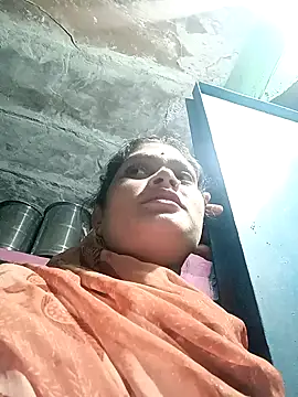 Snapshot of Chandni chatting on 02.11.25 Chandni online show from 02.11.25