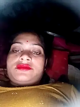 Snapshot of Chandni chatting on 02.22.25 Chandni online show from 02.22.25