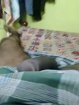 Snapshot of Tamilandteluguboy14 chatting on 12.22.24 Tamilandteluguboy14 online show from 12.22.24