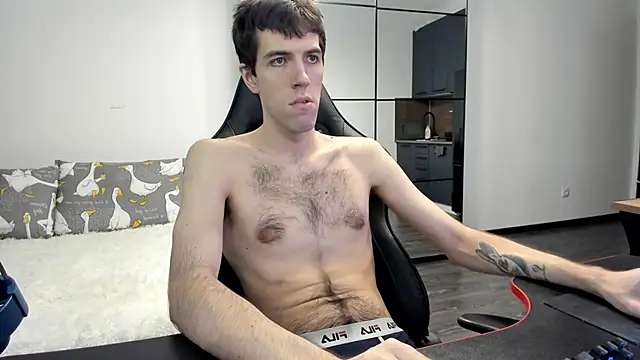 Snapshot of White_Dylan chatting on 11.19.25 White Dylan online show from 11.19.25