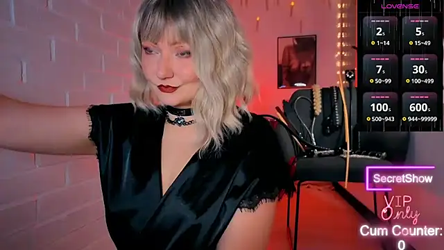 Snapshot of Sandralawrence chatting on 03.14.26 Sandralawrence online show from 03.14.26