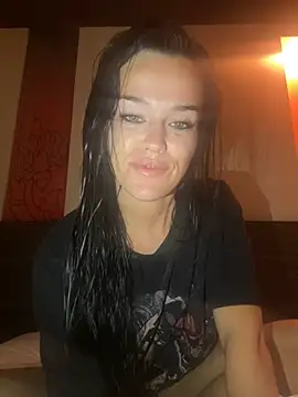 Snapshot of English-Chloe96 chatting on 03.13.25 English-Chloe96 online show from 03.13.25