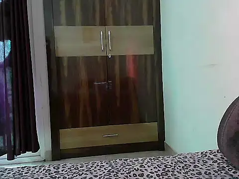 Official queen online show from 03.15.26