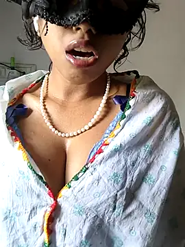 sandy naughty online show from 11.21.25