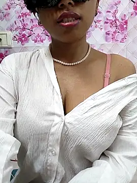 sandy naughty online show from 04.19.26